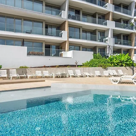 Golden View Pools, Parking & Comfort شقة