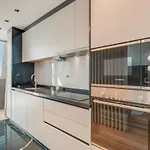 Apartament Golden View Pools, Parking & Comfort Funchal (Madeira)