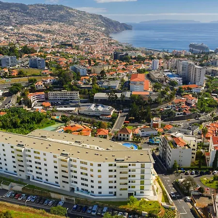 Golden View * Funchal